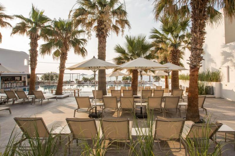 Szantorini Kamari utazás Kamari Beach