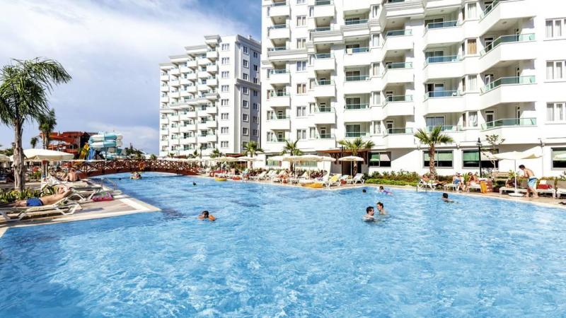 Antalya utazás Lara Family Club