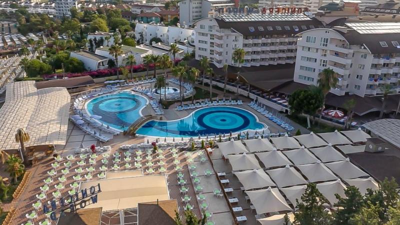 Alanya utazás Lonicera World Resort Spa