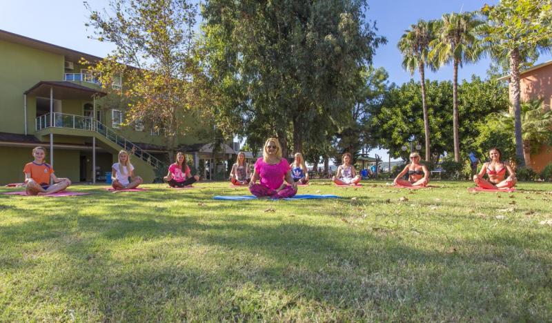 Alanya utazás Lonicera World Resort Spa