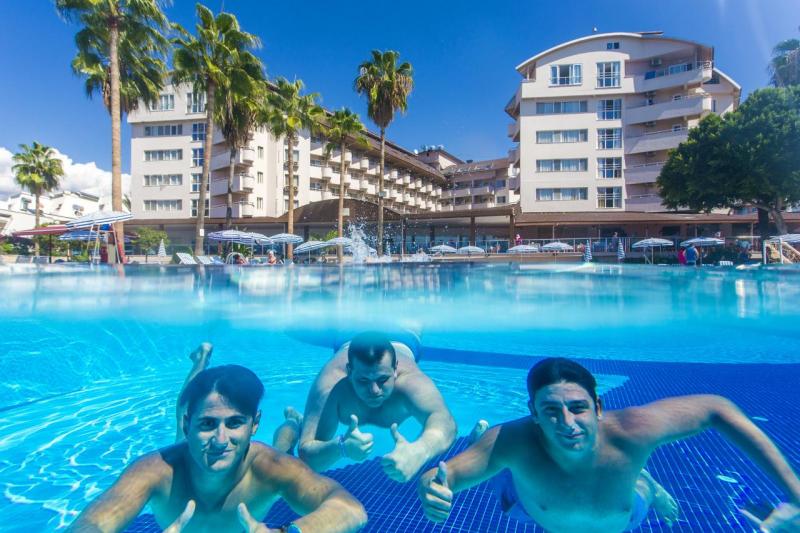 Alanya utazás Lonicera World Resort Spa