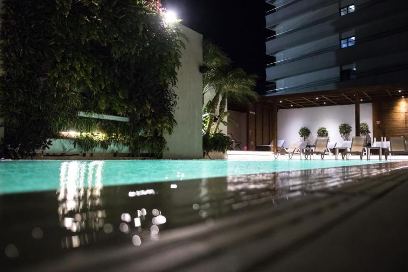 Rodosz Rhodes utazás Manousos City Hotel