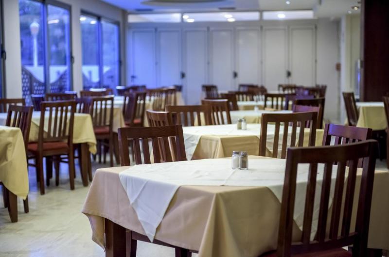 Rodosz Rhodes utazás Manousos City Hotel