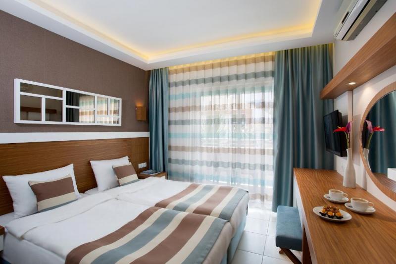 Kemer utazás Maya World Moonlight 