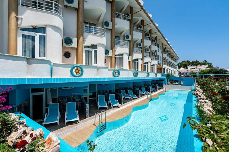 Kemer utazás Miarosa Kemer Beach