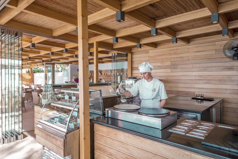 Rodosz Faliraki utazás Mitsis Faliraki Beach