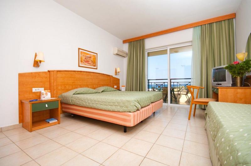 Rodosz Kolymbia utazás Myrina Beach