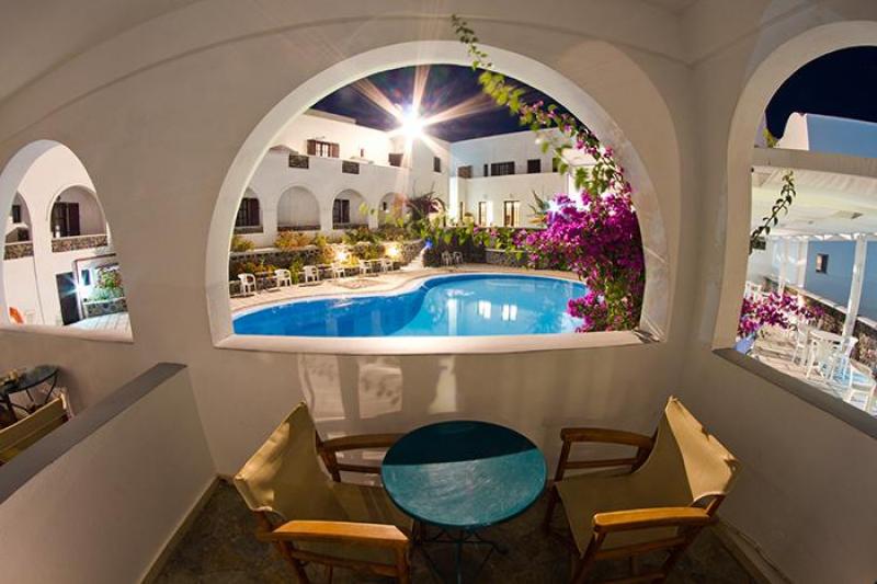 Szantorini Fira utazás New Haroula