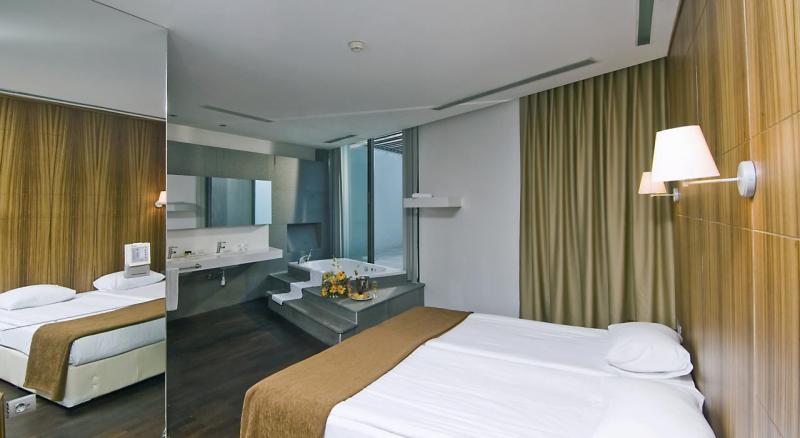 Antalya utazás Nirvana Cosmopolitan