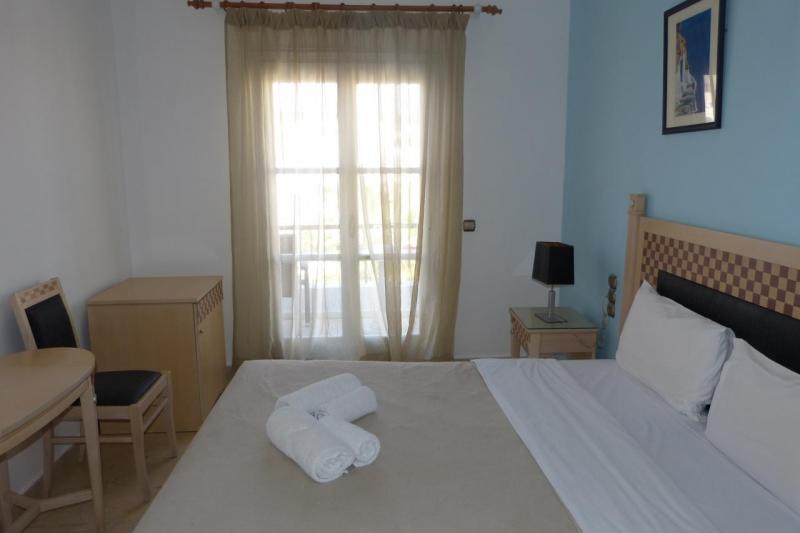 Szantorini Kamari utazás Oxygen Sea Side Hotel