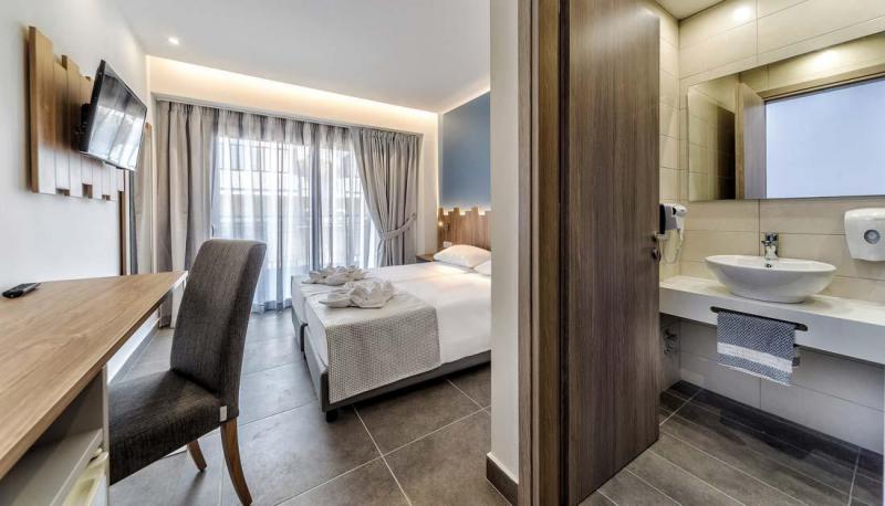 Kréta Hersonissos utazás Pollis Hotel