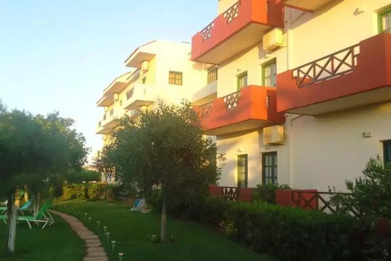 Portokali Hotel Apartments Kréta Anissaras