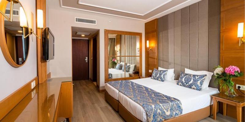 Side utazás Royal Atlantis Beach