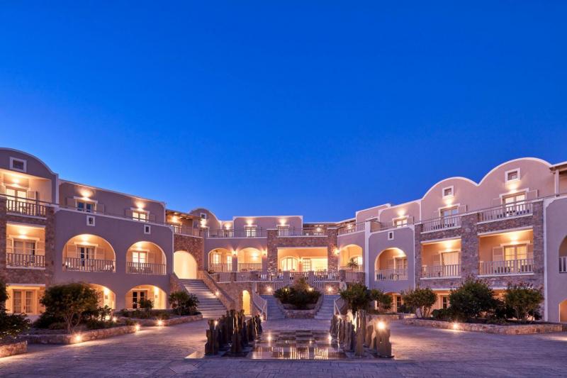 Szantorini Perivolos utazás Santo Miramare Resort