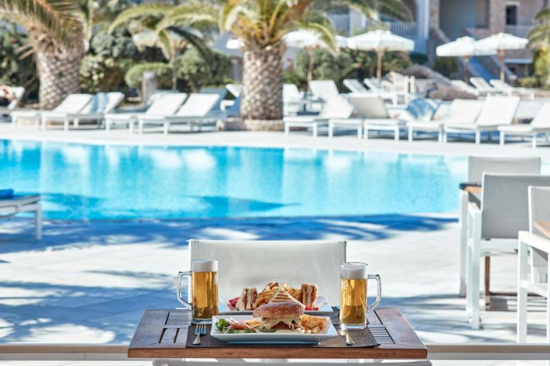 Szantorini Perivolos utazás Santo Miramare Resort