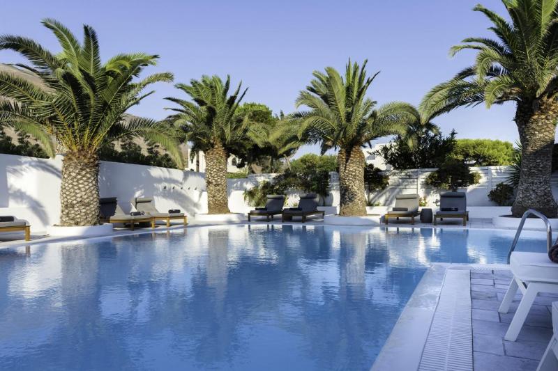 Szantorini Kamari utazás Strogili Hotel