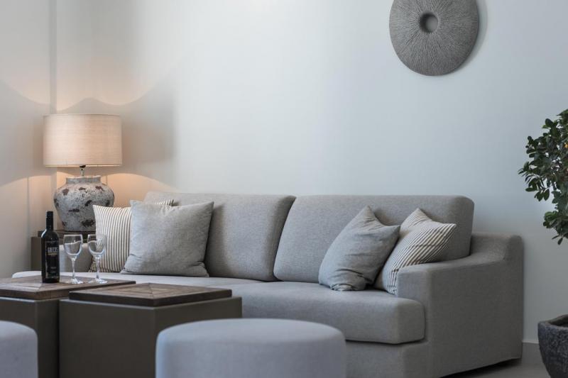 Szantorini Kamari utazás Strogili Hotel