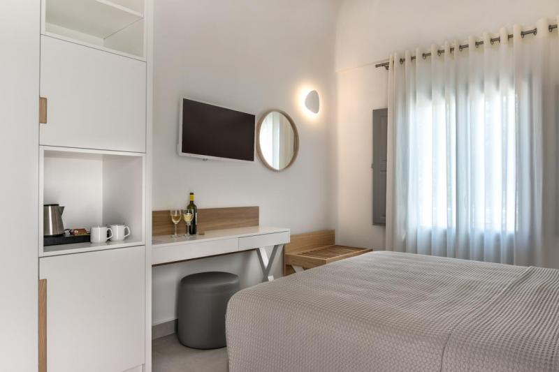 Szantorini Kamari utazás Strogili Hotel