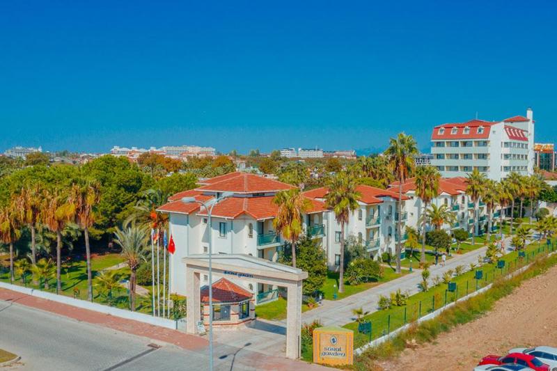 Side utazás Sural Garden