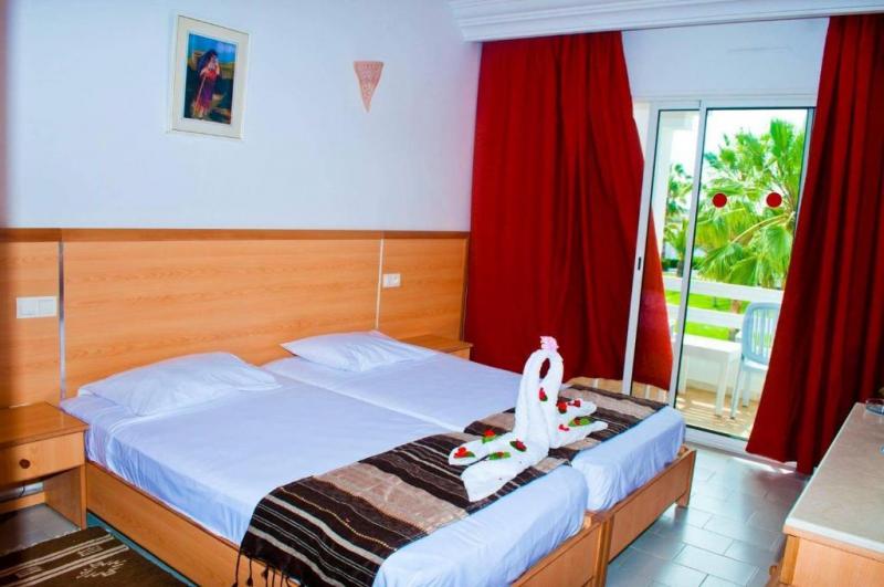 Mahdia utazás Thapsus Beach Resort