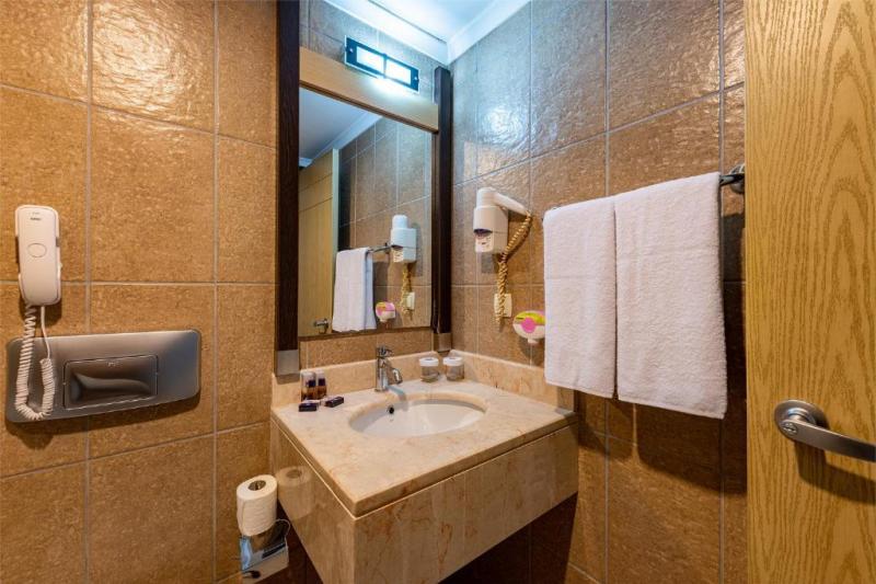 Kemer utazás Viking Nona Beach