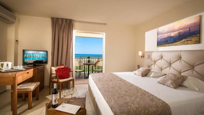 Kréta Anissaras utazás Bella Beach