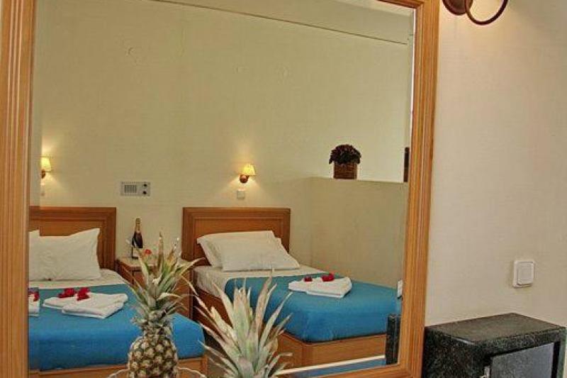 Kréta Malia utazás Creta Verano