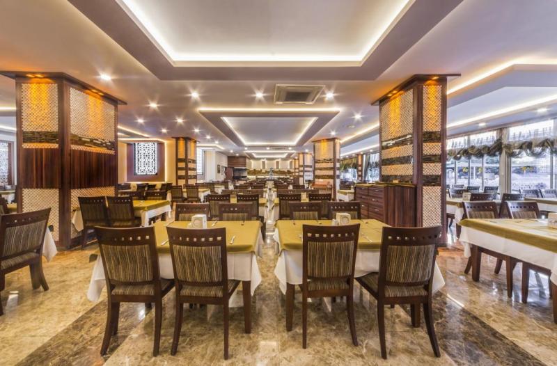 Alanya utazás Kleopatra Royal Palm