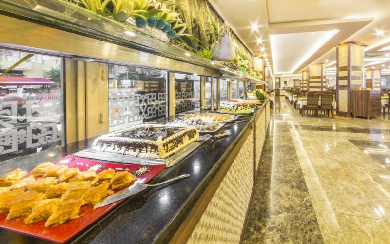 Alanya utazás Kleopatra Royal Palm