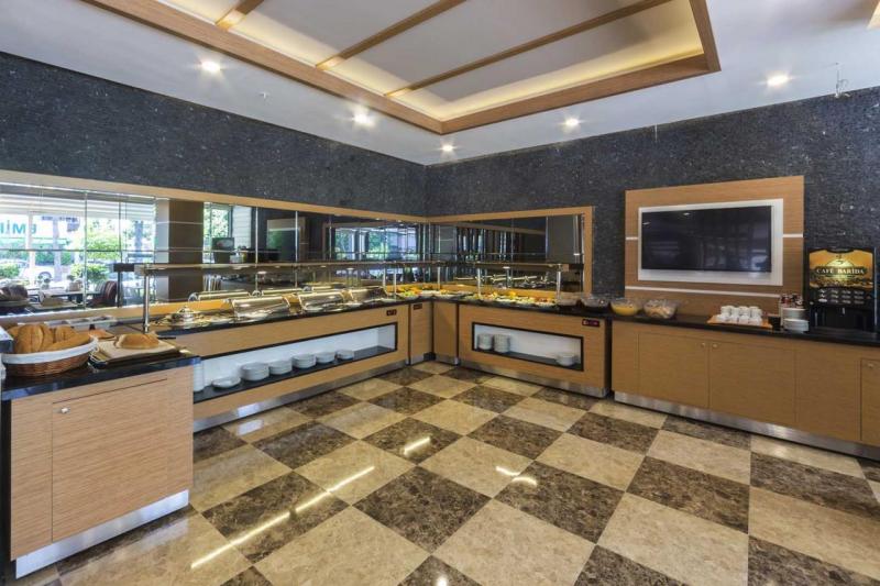 Alanya utazás Lonicera City Kleopatra