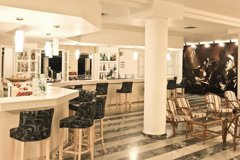 Kréta Hersonissos utazás Semiramis Village Hotel