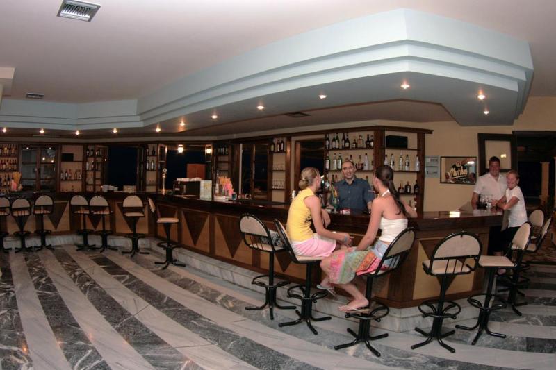 Kréta Hersonissos utazás Semiramis Village Hotel