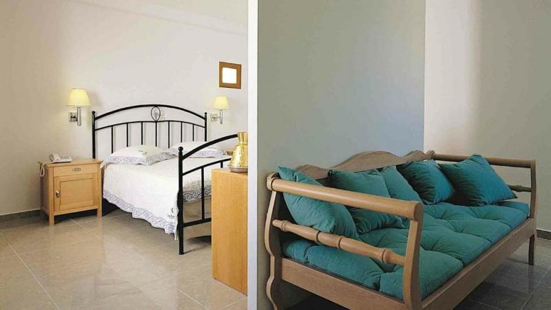 Szantorini utazás Theoxenia Hotel