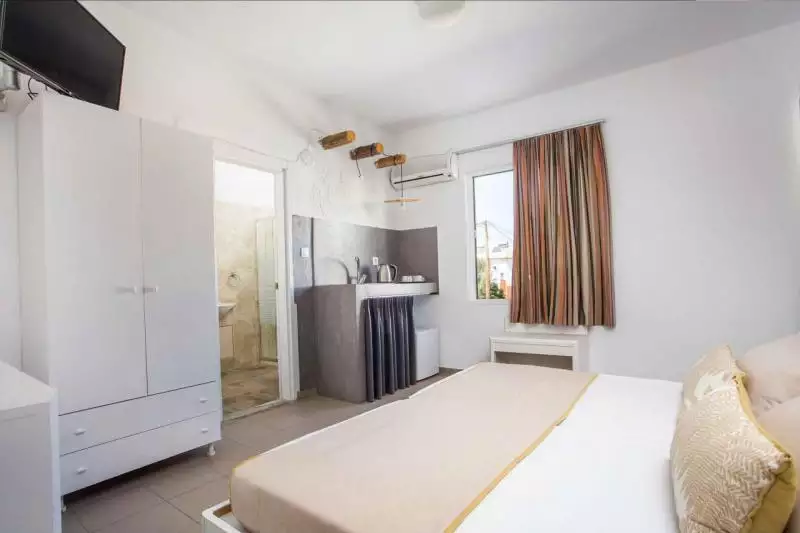 Tina's Plus Hotel Rodosz