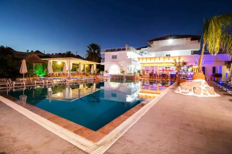Tina's Plus Hotel Rodosz