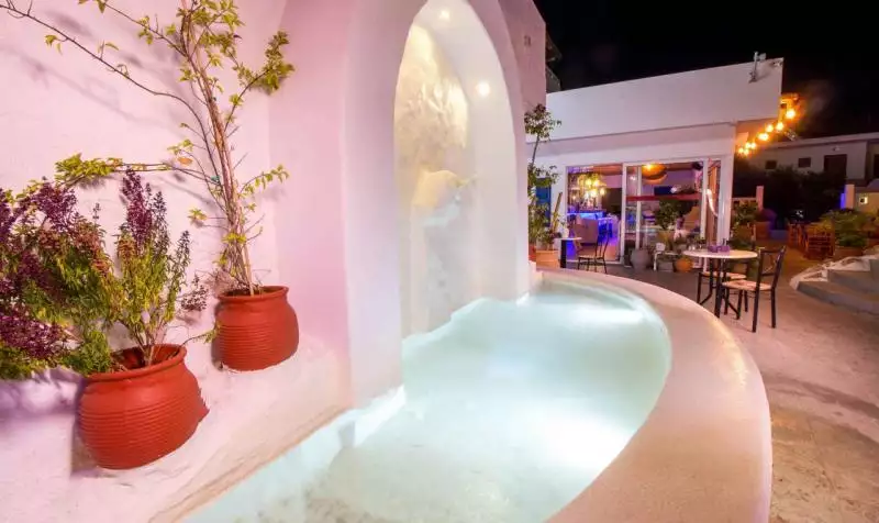 Tina's Plus Hotel Rodosz