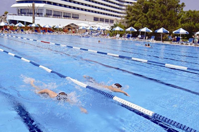 Antalya utazás Titanic Beach Lara Hotel