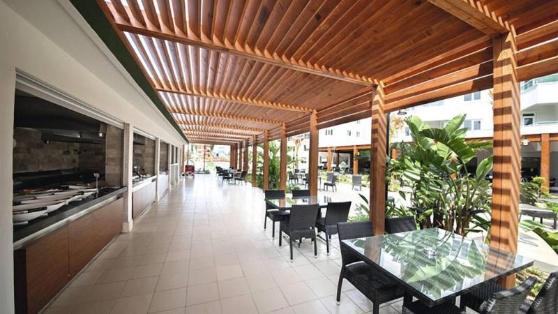 Antalya utazás Wyndham Garden Lara