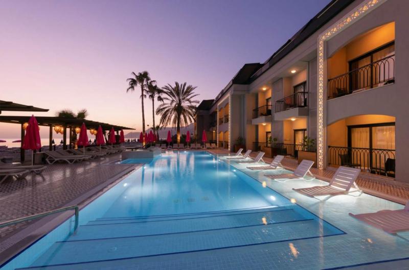 Alanya utazás Alaaddin Beach Hotel
