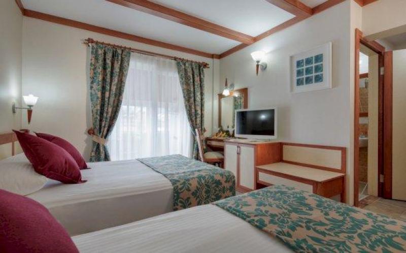 Alanya utazás Alaiye Kleopatra Hotel