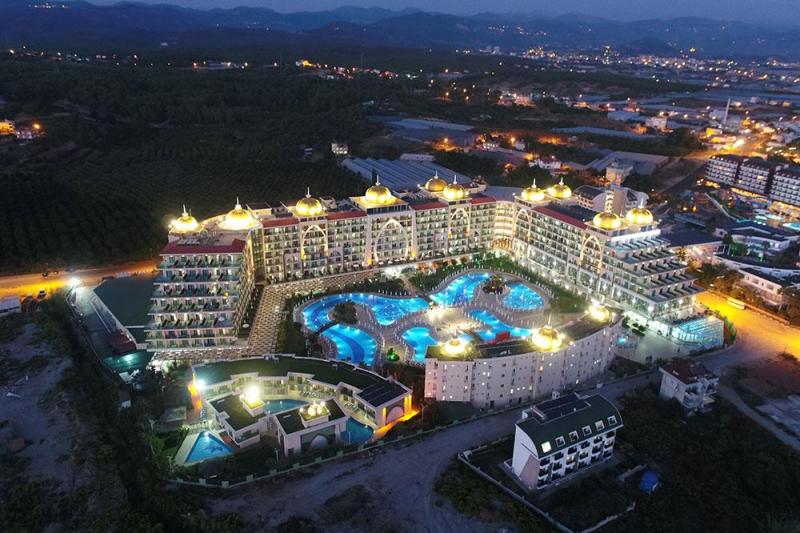 Alanya utazás Alan Xafira Deluxe Resort