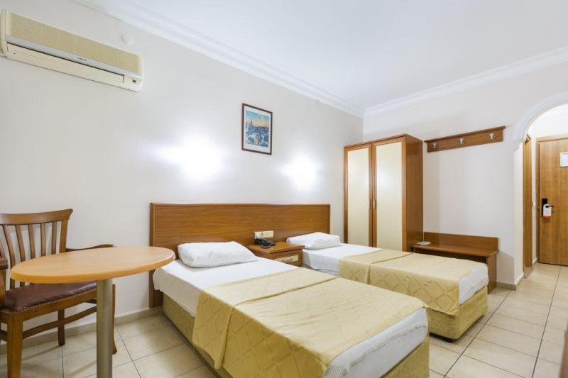 Alanya utazás Alanya Beach Hotel