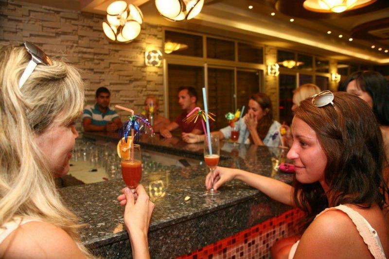 Alanya utazás Alanya Beach Hotel