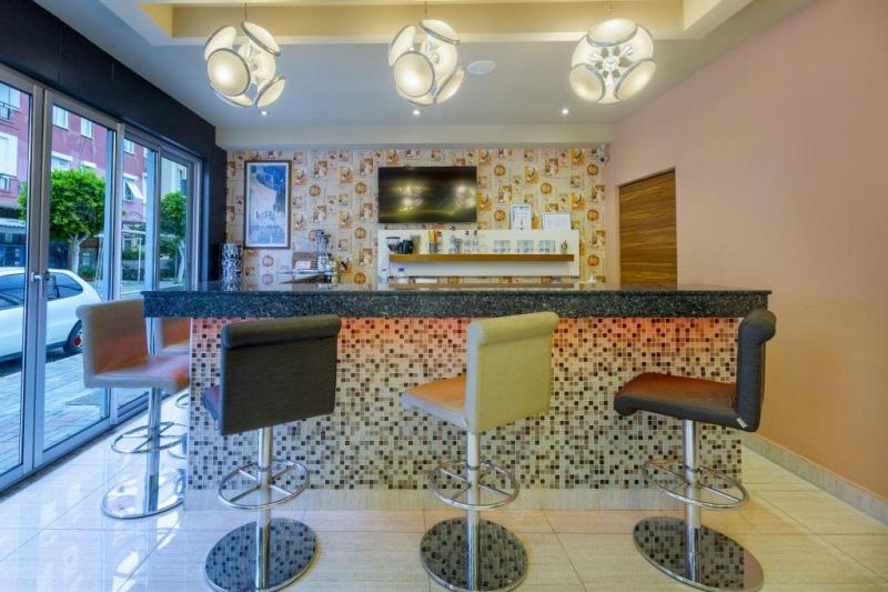 Alanya utazás Alanya Beach Hotel