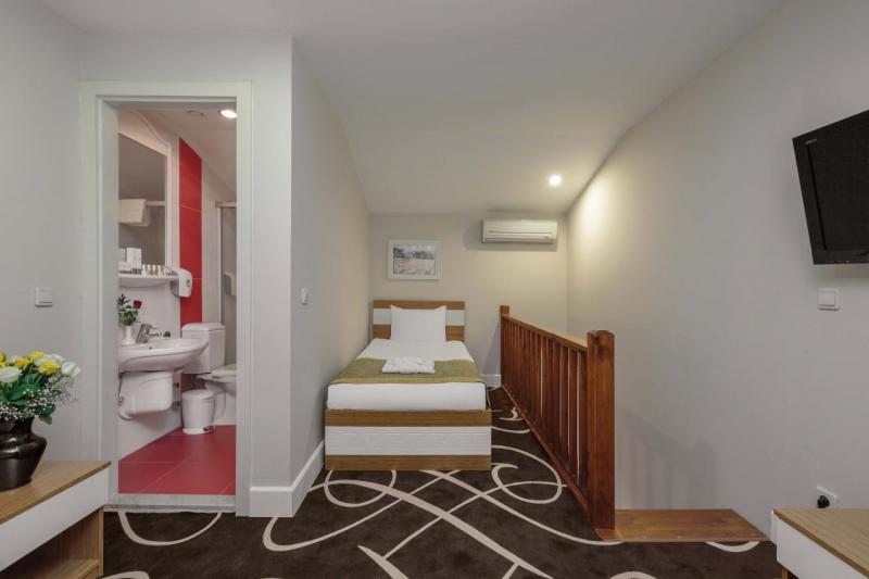 Kemer utazás Alva Donna World Palace