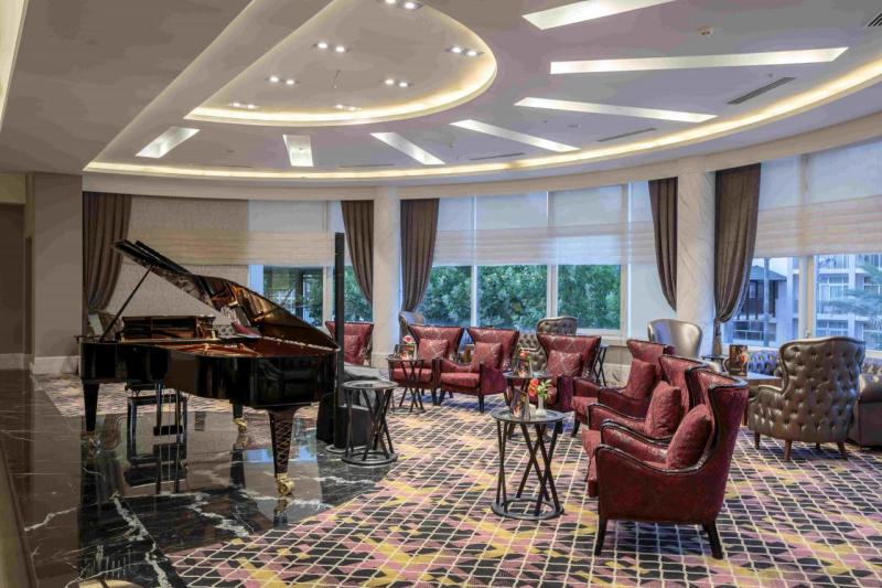 Kemer utazás Alva Donna World Palace