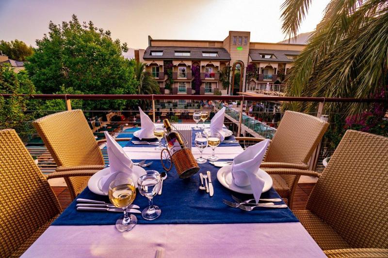 Kemer utazás Ambassador Plaza Hotel