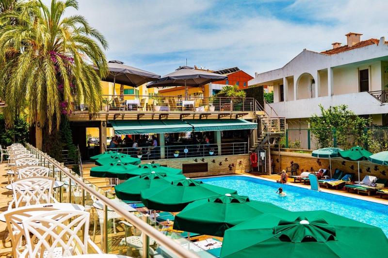 Kemer utazás Ambassador Plaza Hotel