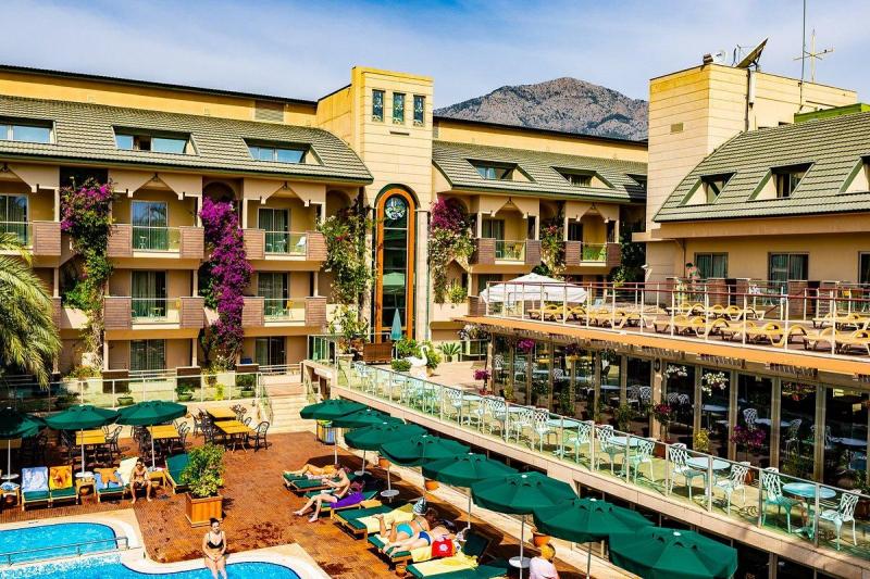 Kemer utazás Ambassador Plaza Hotel