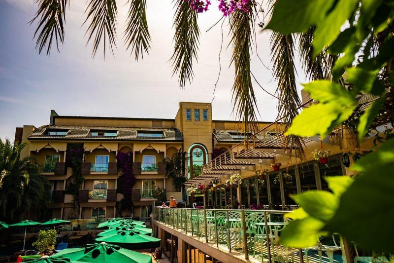 Kemer utazás Ambassador Plaza Hotel